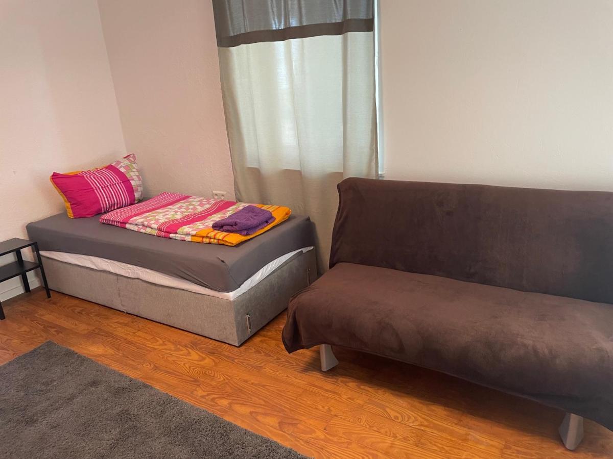 Apartment Mit Schlafzimmer