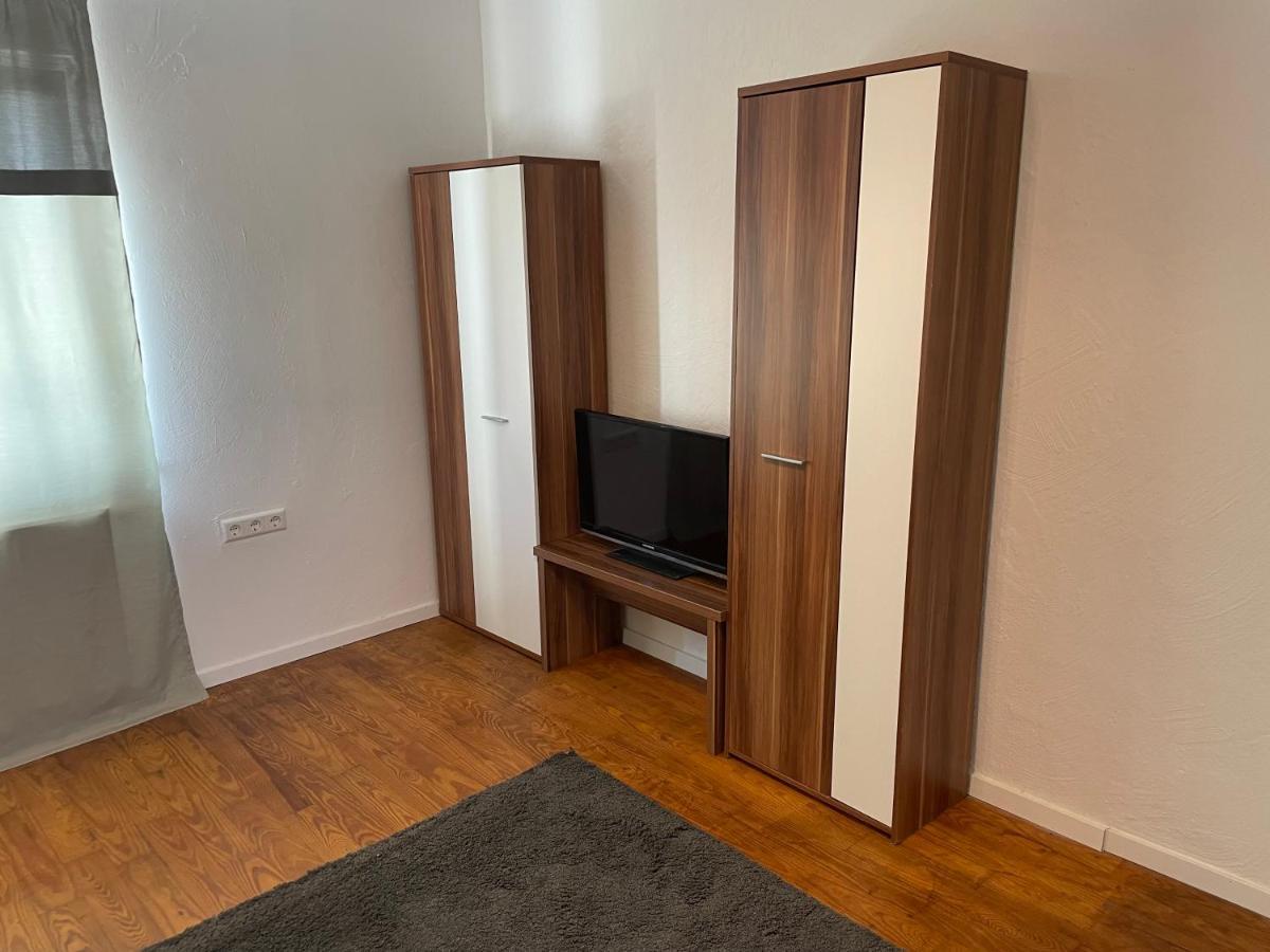 Mit Schlafzimmer